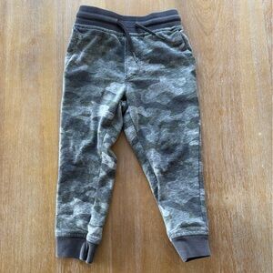 Toddler Boy - Size 2T - Camouflage Jogger Sweatpants